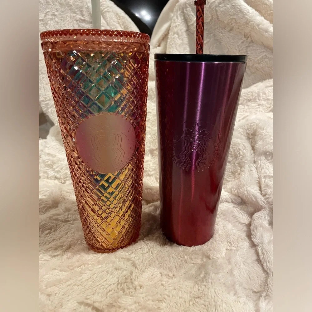 Set of 2 starbucks cups